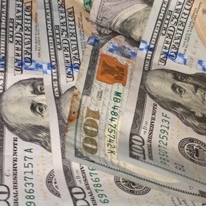 Meet your Posher, Valerie